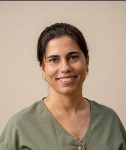 Dra.C. Neili Machado García